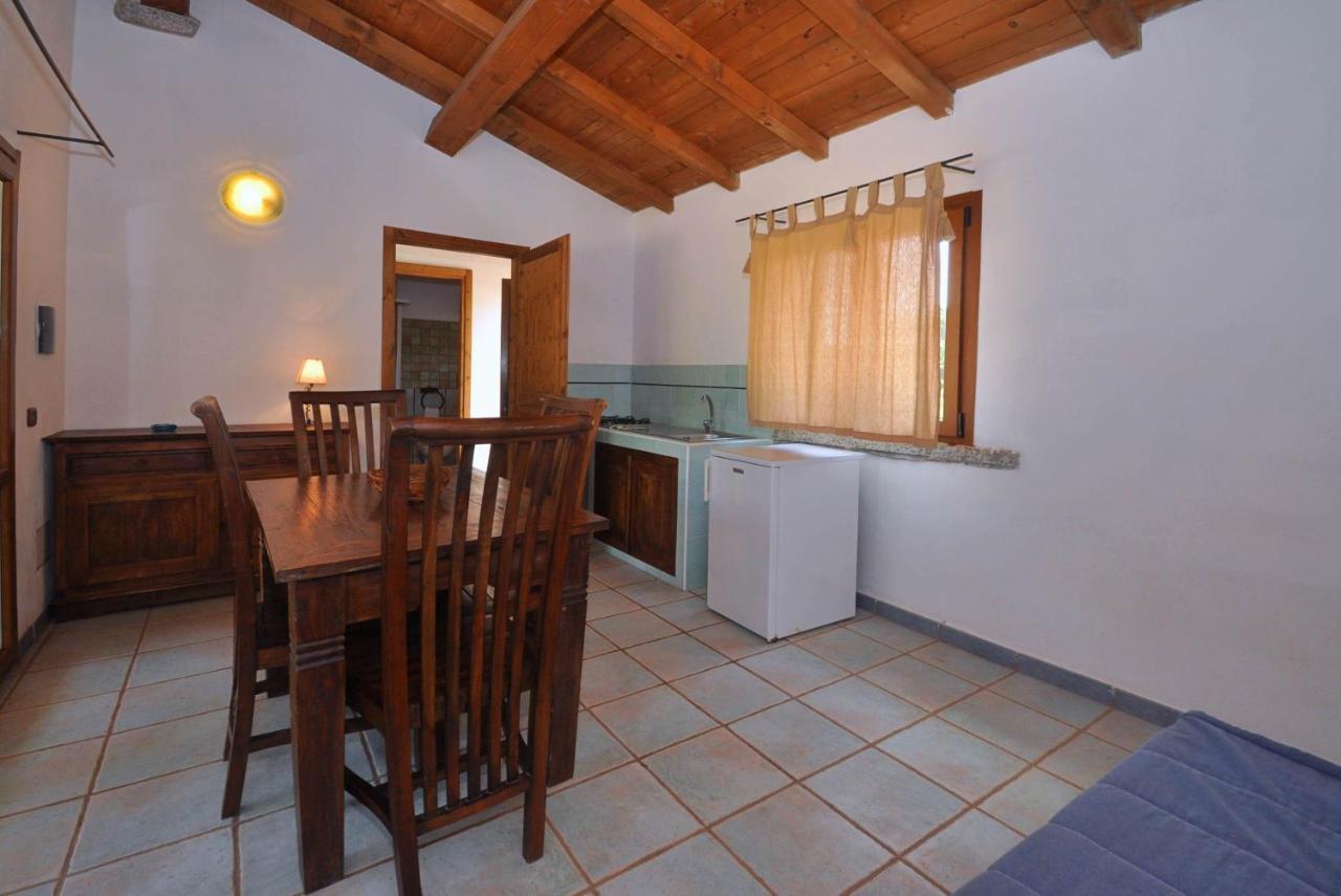 Mare Di Ginepri Apartment Badesi Exterior photo
