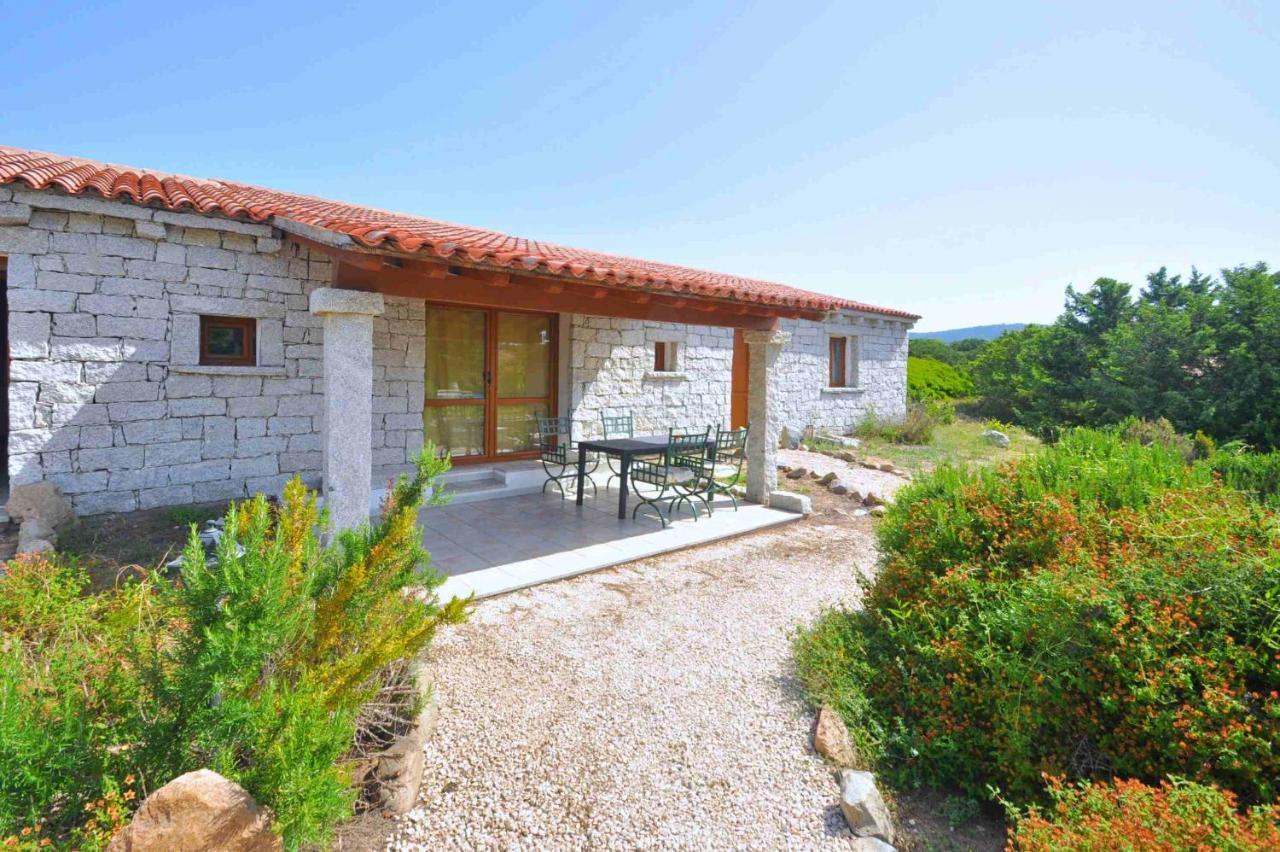 Mare Di Ginepri Apartment Badesi Exterior photo